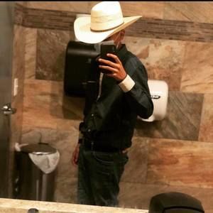 Meet your Posher, Jonathan